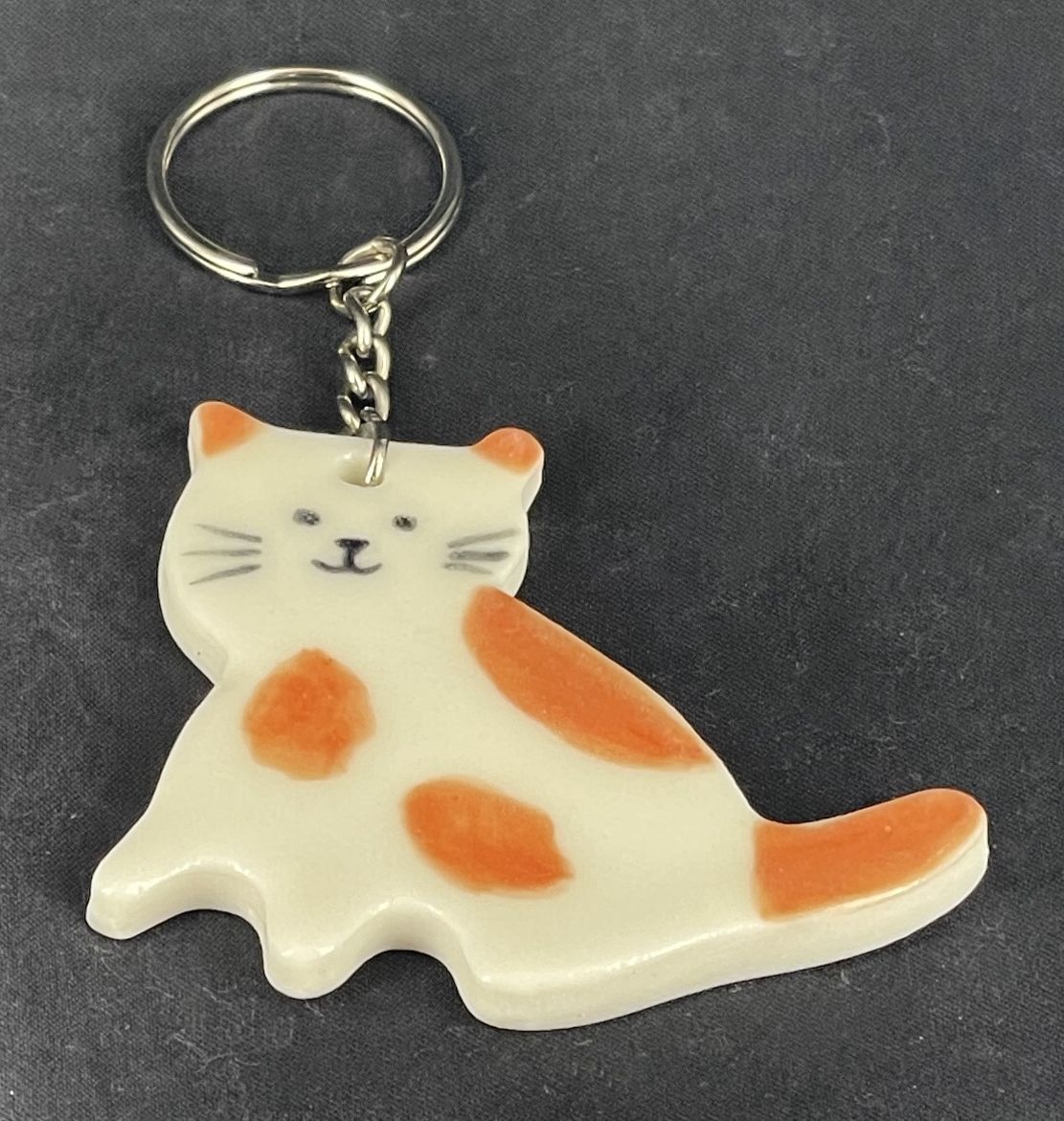 Kitty Cat Sitting Pretty Keychains