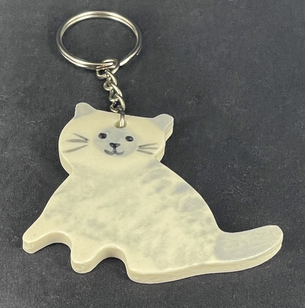 Kitty Cat Sitting Pretty Keychains