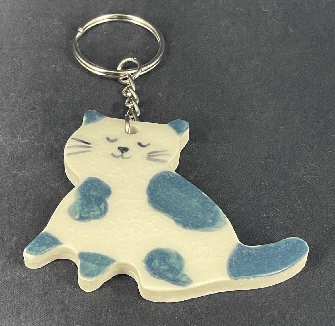 Kitty Cat Sitting Pretty Keychains