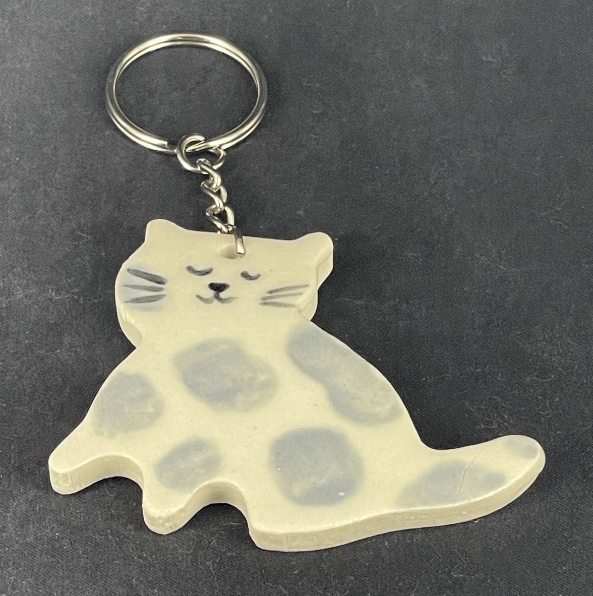 Kitty Cat Sitting Pretty Keychains