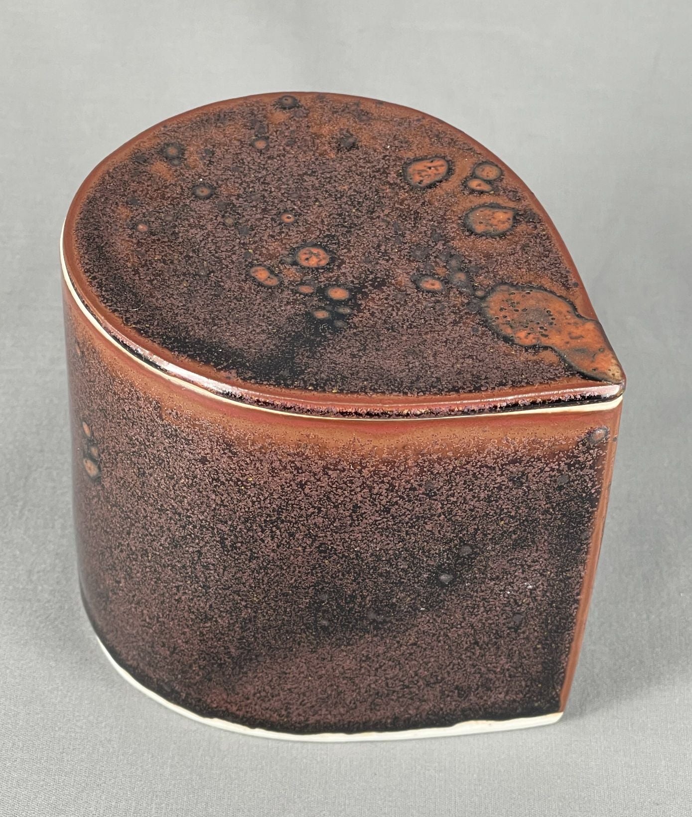 Small Teardrop-Shaped Lidded Vessel